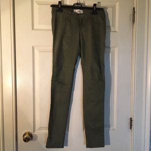 Green low rise Hollister cropped soft Jeggings